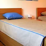 Marina 4*
